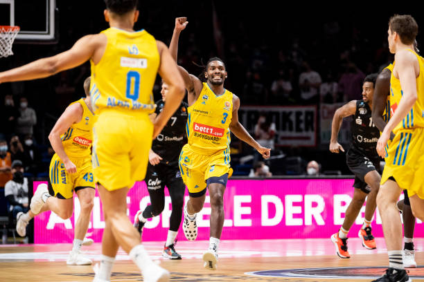 快船暂时稳 快船暂时稳