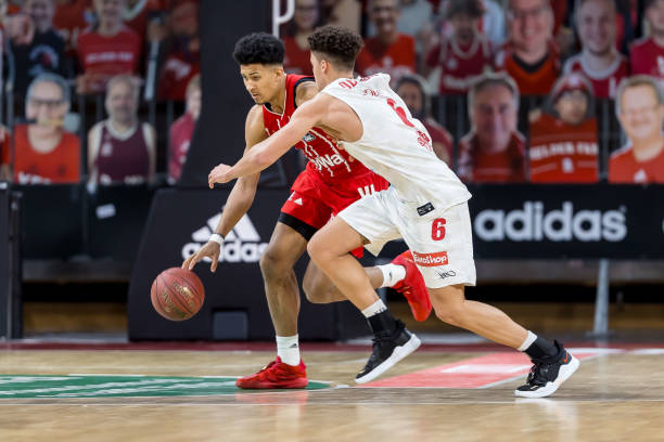 通过覃海洋 通过覃海洋